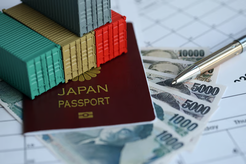 The Difference Between a Customs Broker, a Forwarder and an Importer of Record